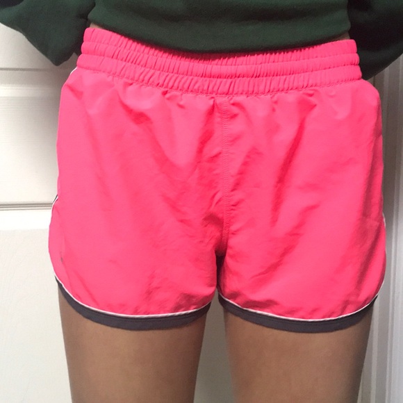 Under Armour Pants - Women’s under Armour shorts